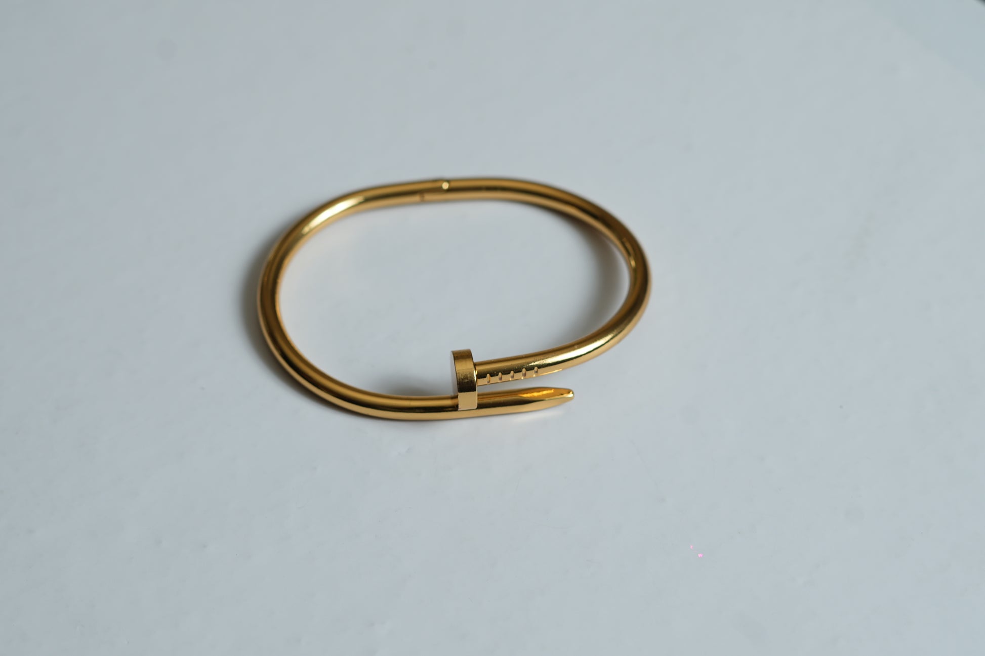 Gold Pointe Cable Bangle Bracelet