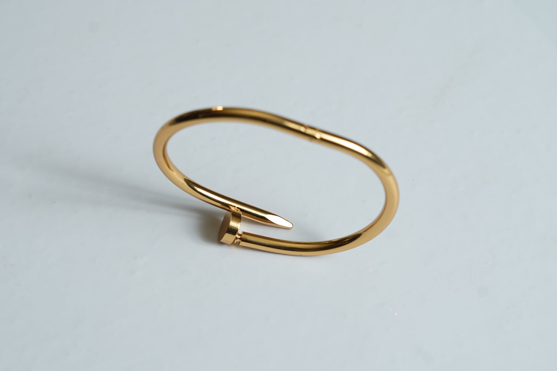 Gold Pointe Cable Bangle Bracelet