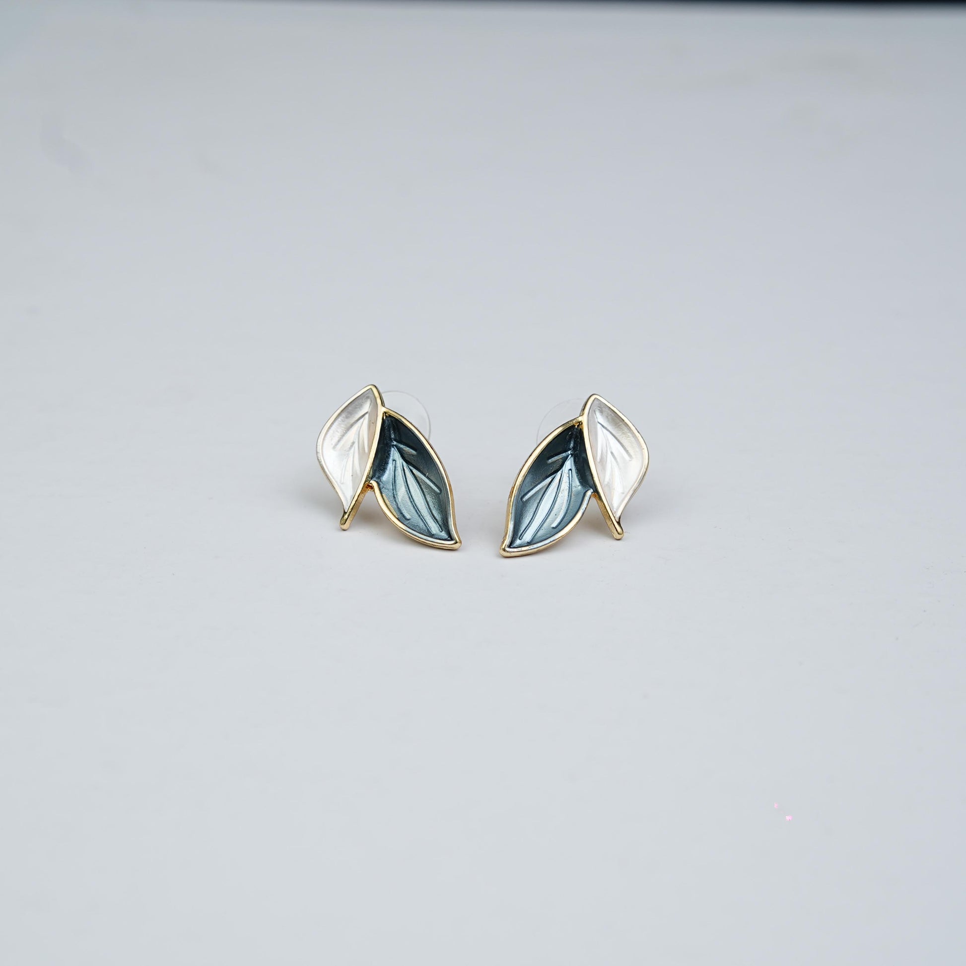 Flore Petal Stud earrings