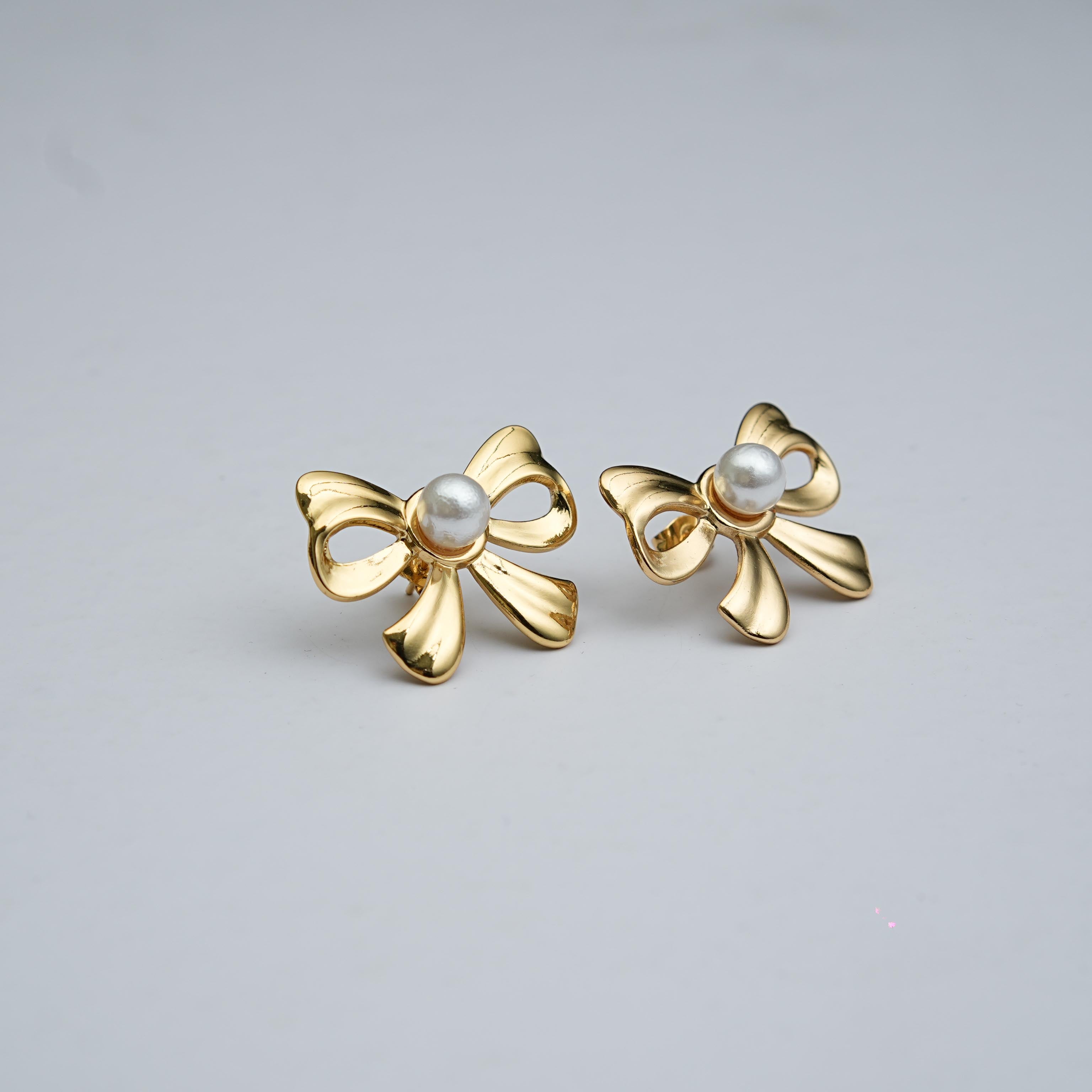 Bow Knot Playful Stud earrings