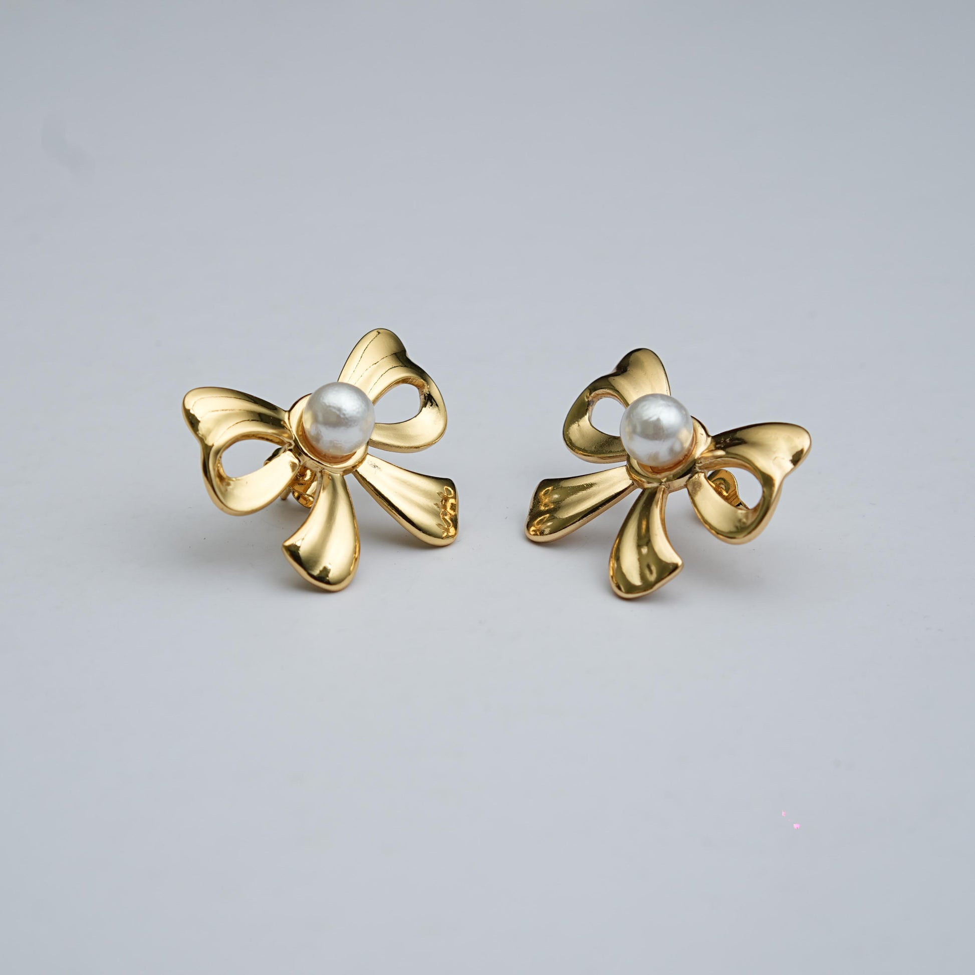 Bow Knot Playful Stud earrings