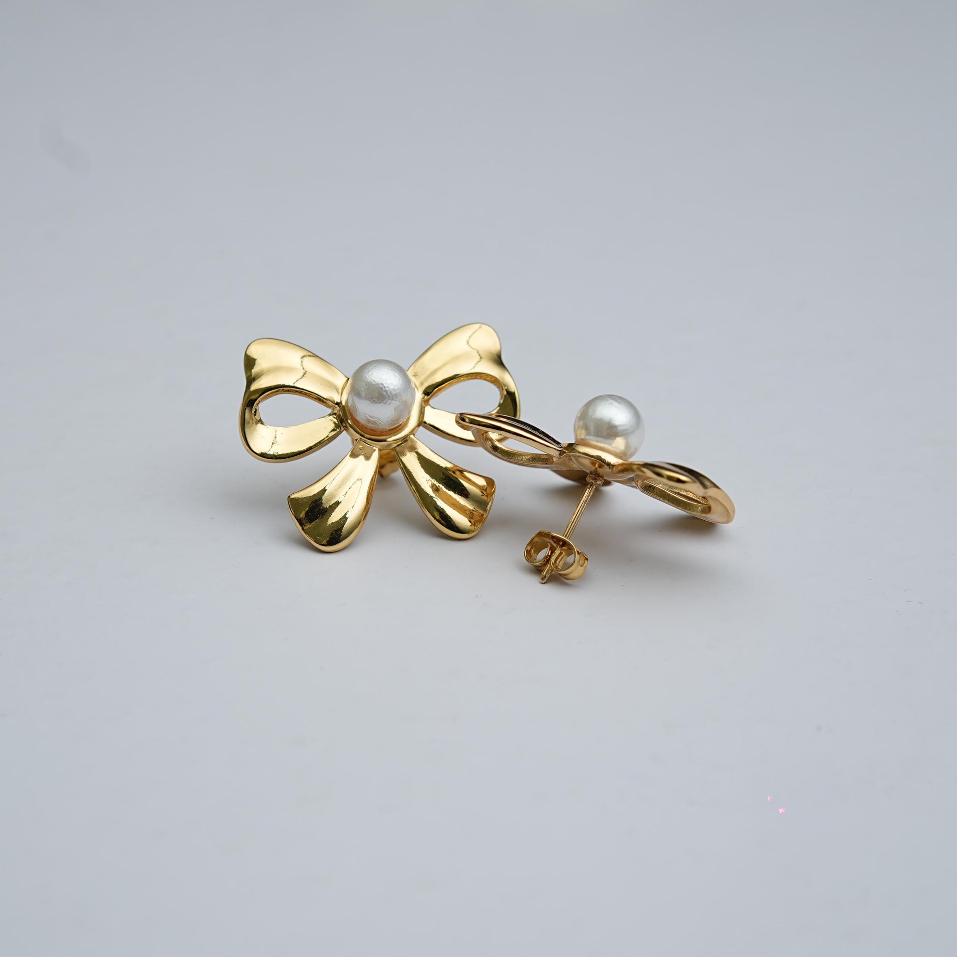 Bow Knot Playful Stud earrings