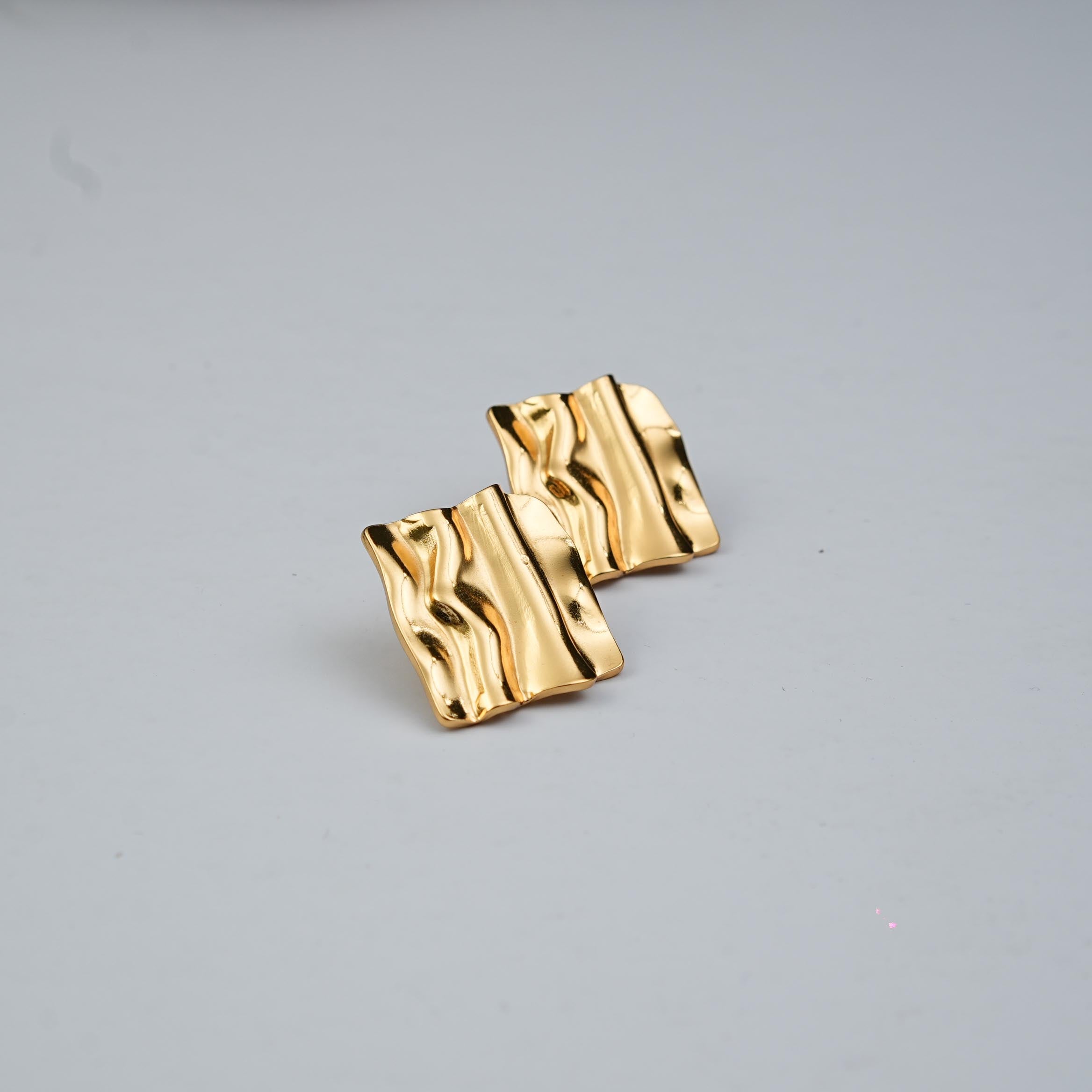 Terra mimic Wave Stud earrings