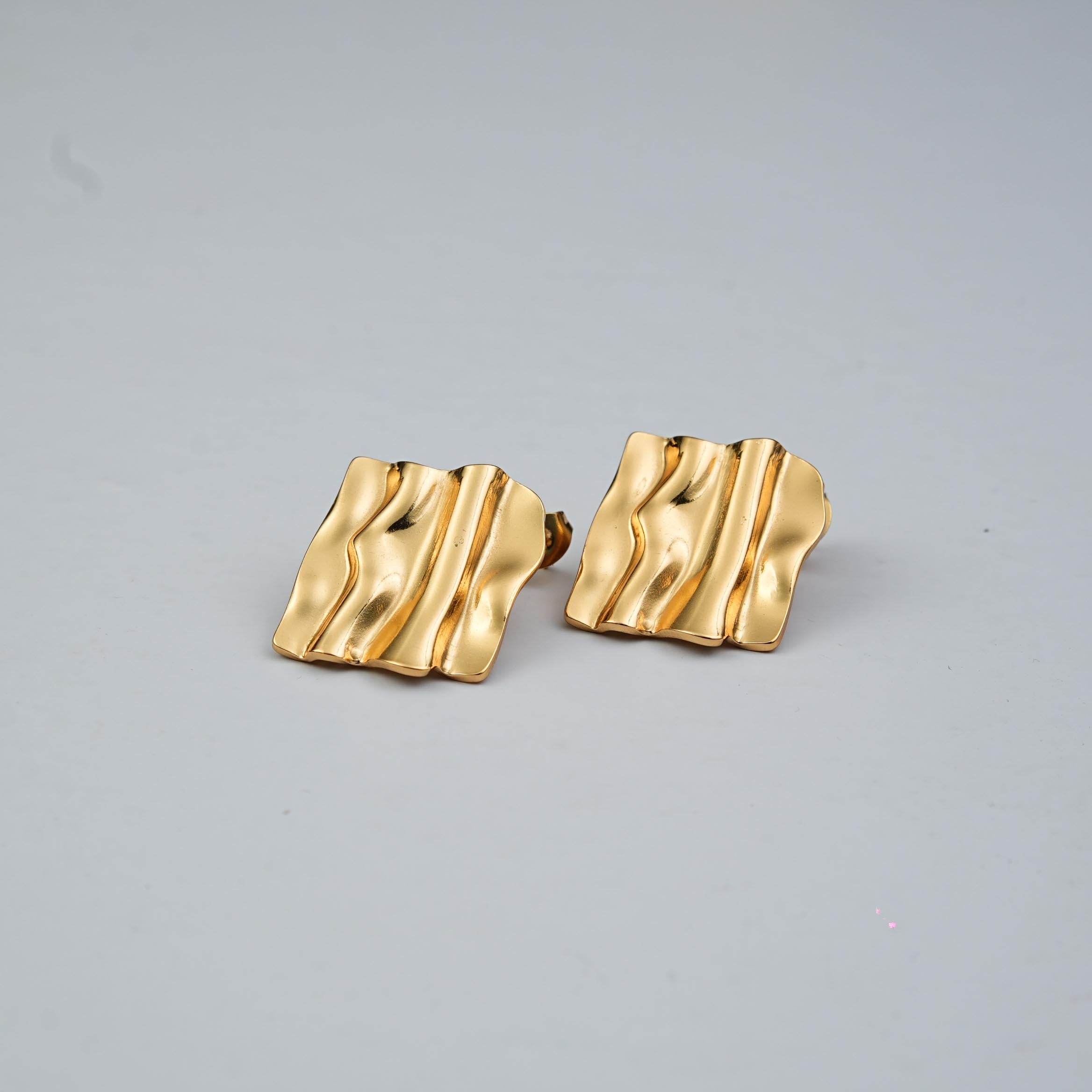 Terra mimic Wave Stud earrings