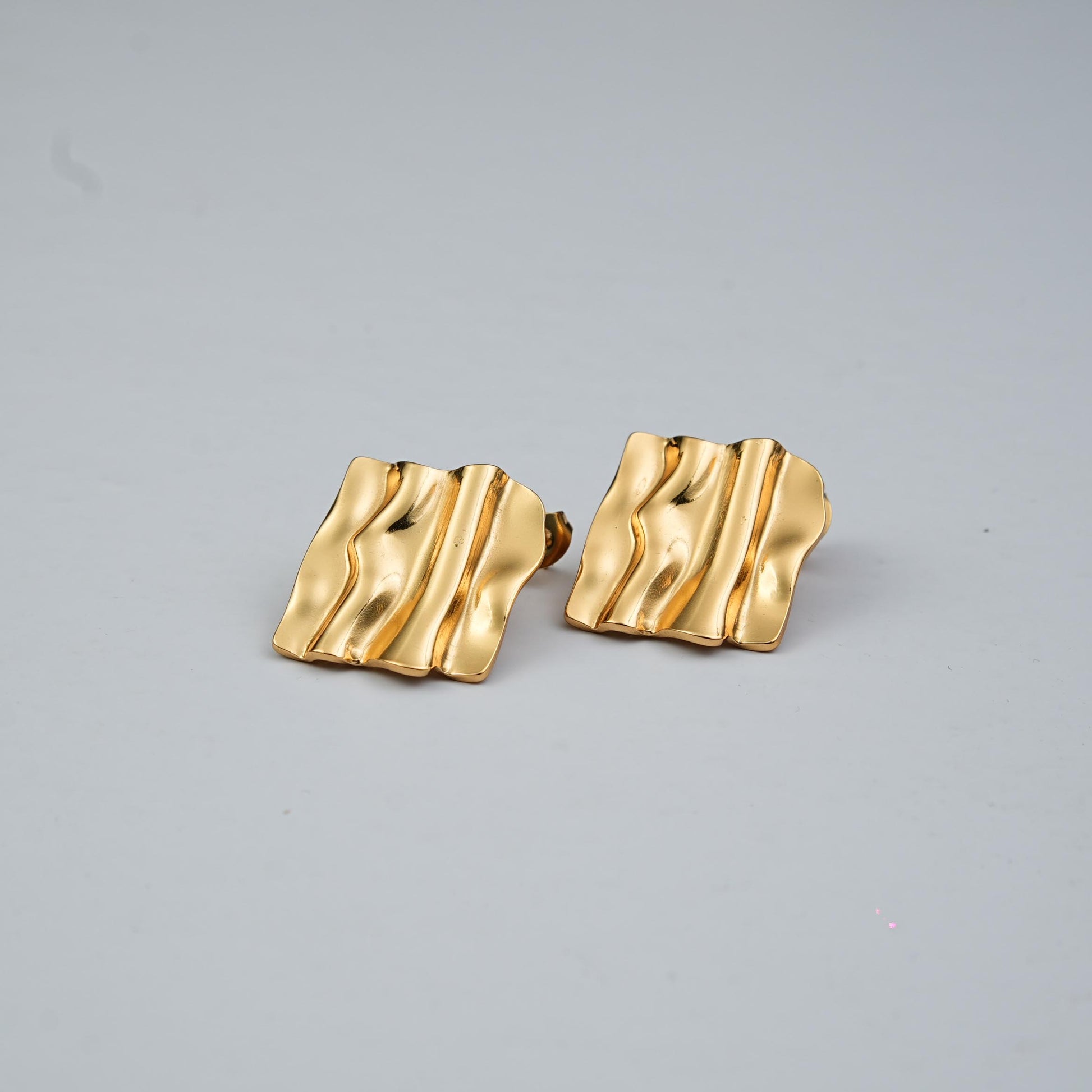 Terra mimic Wave Stud earrings