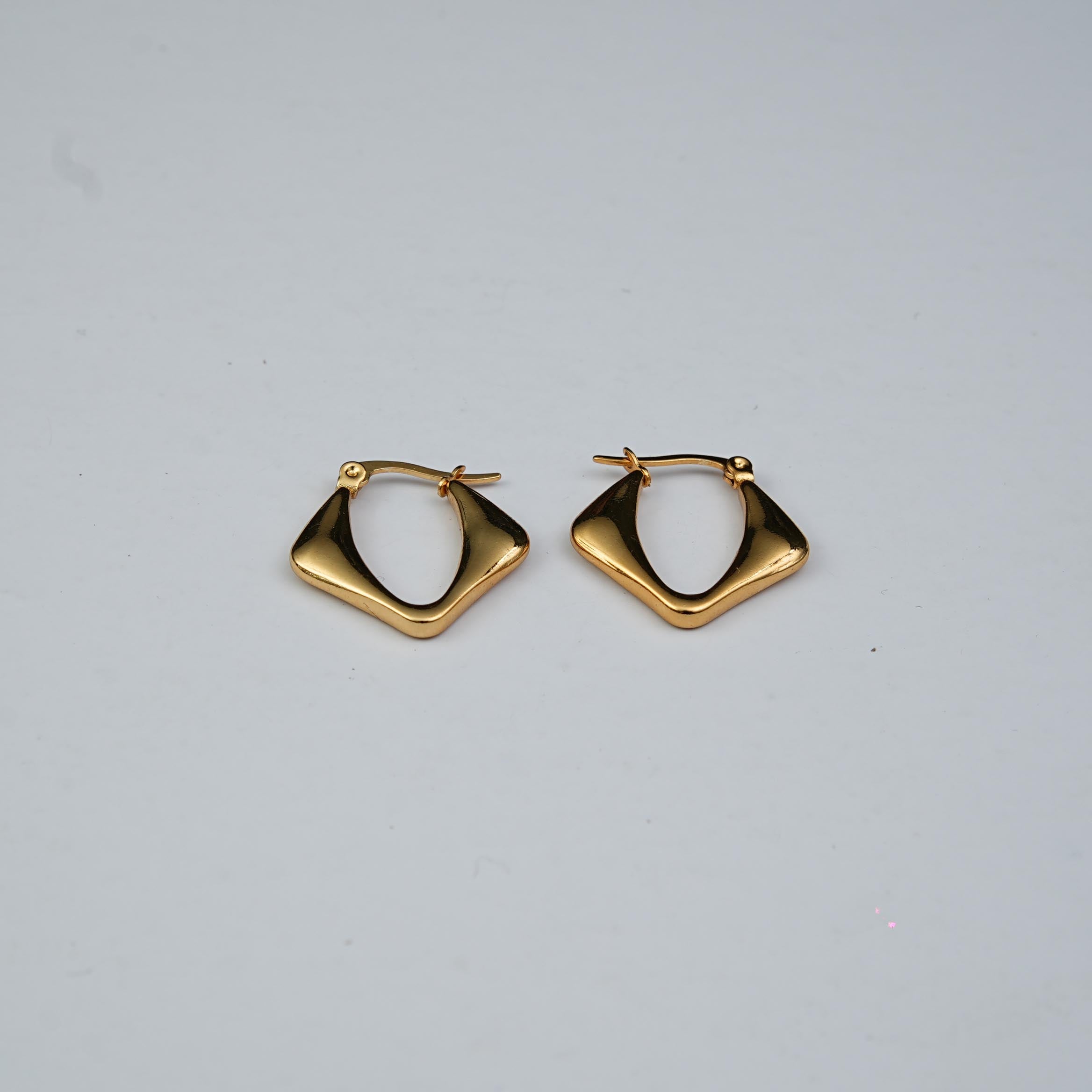 Poise Everyday Hoops