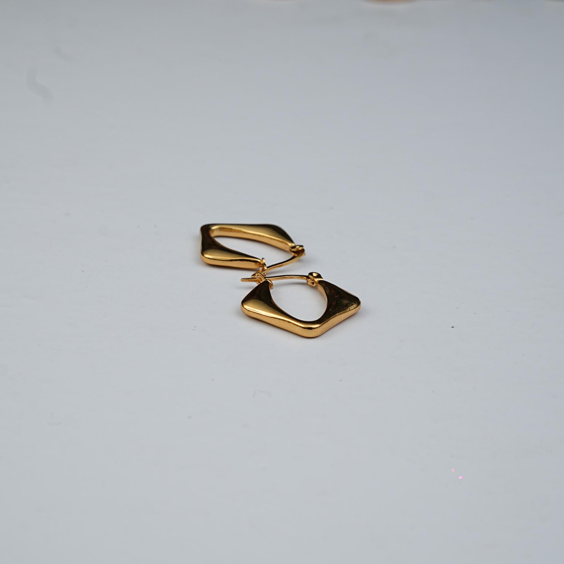 Poise Everyday Hoops