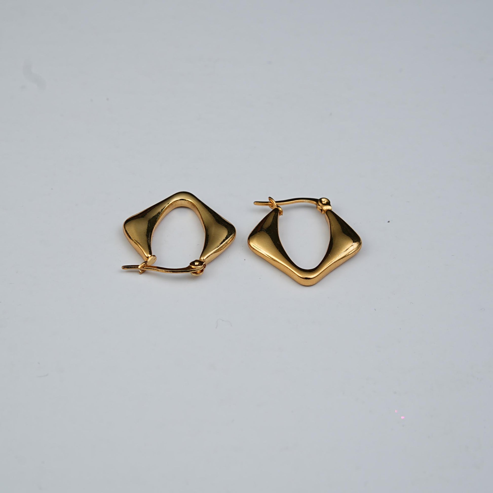 Poise Everyday Hoops