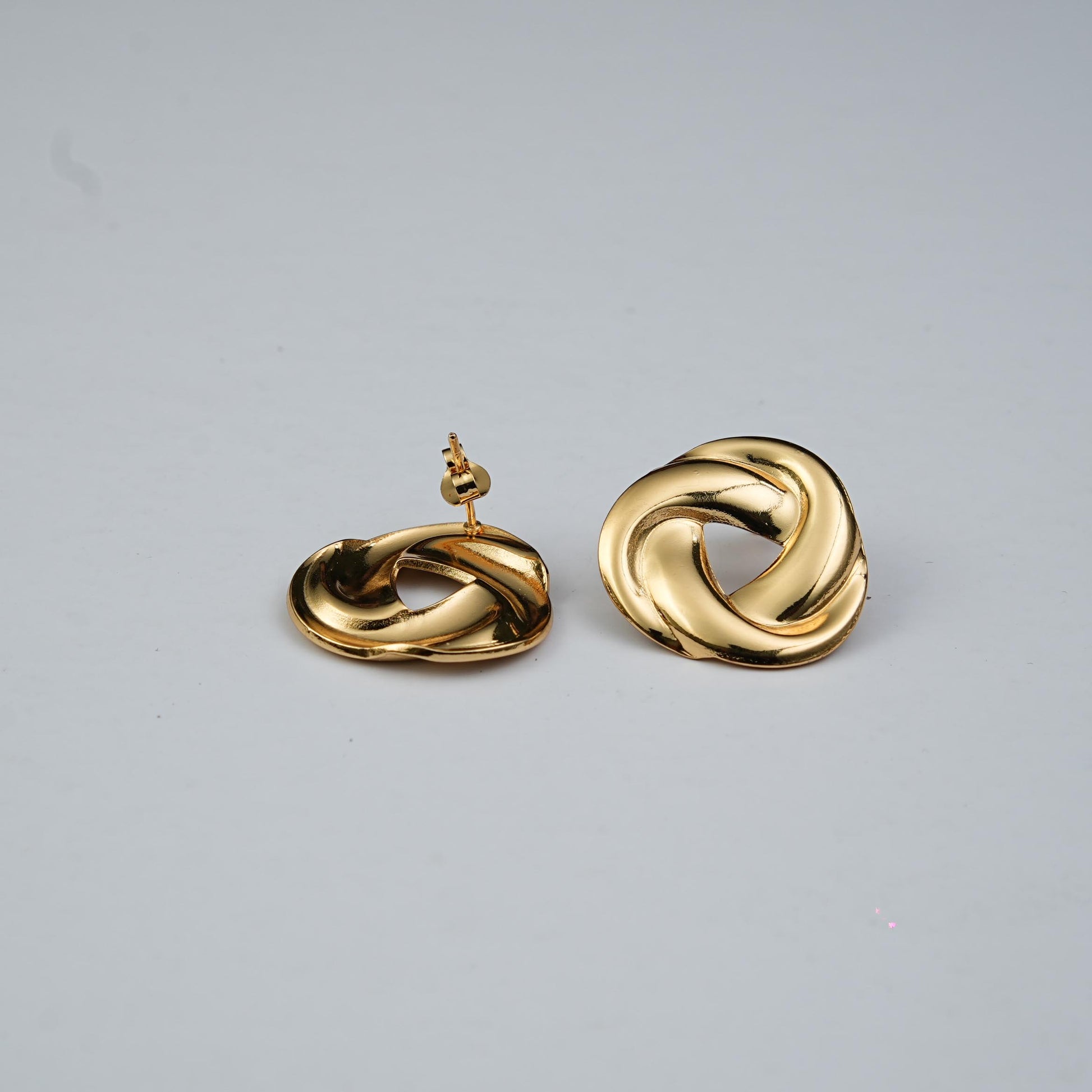 Tide Wave curl Stud earrings