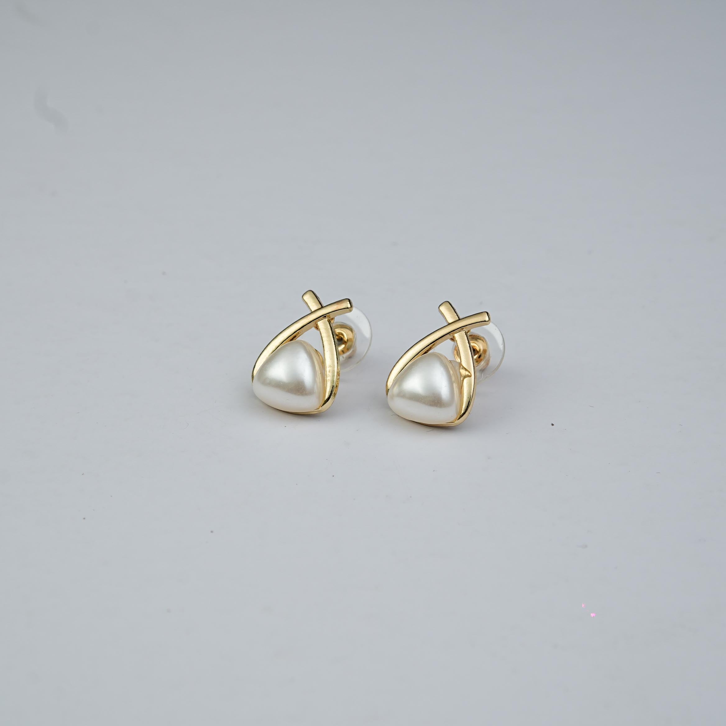 Lustre Pearl drop Studs