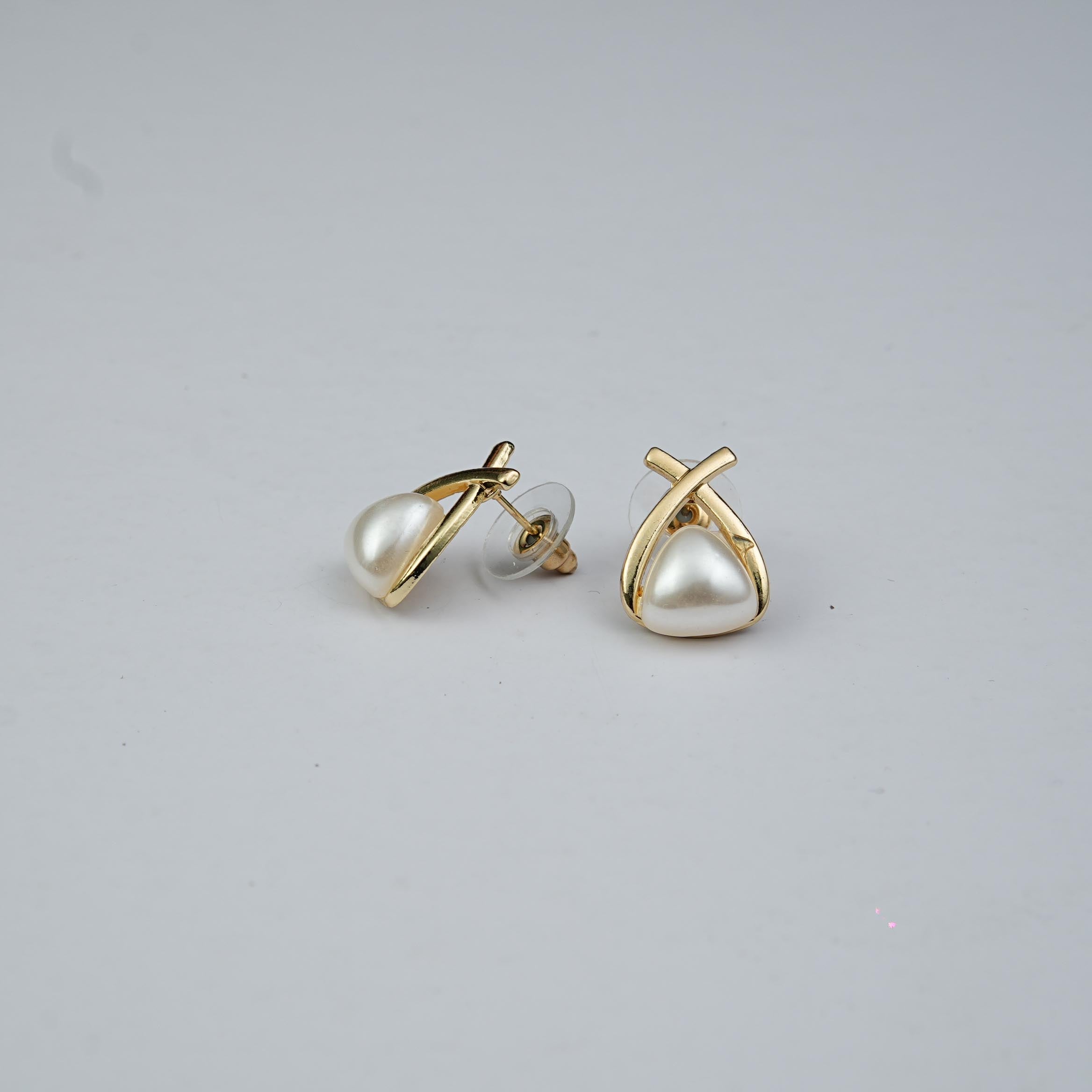 Lustre Pearl drop Studs