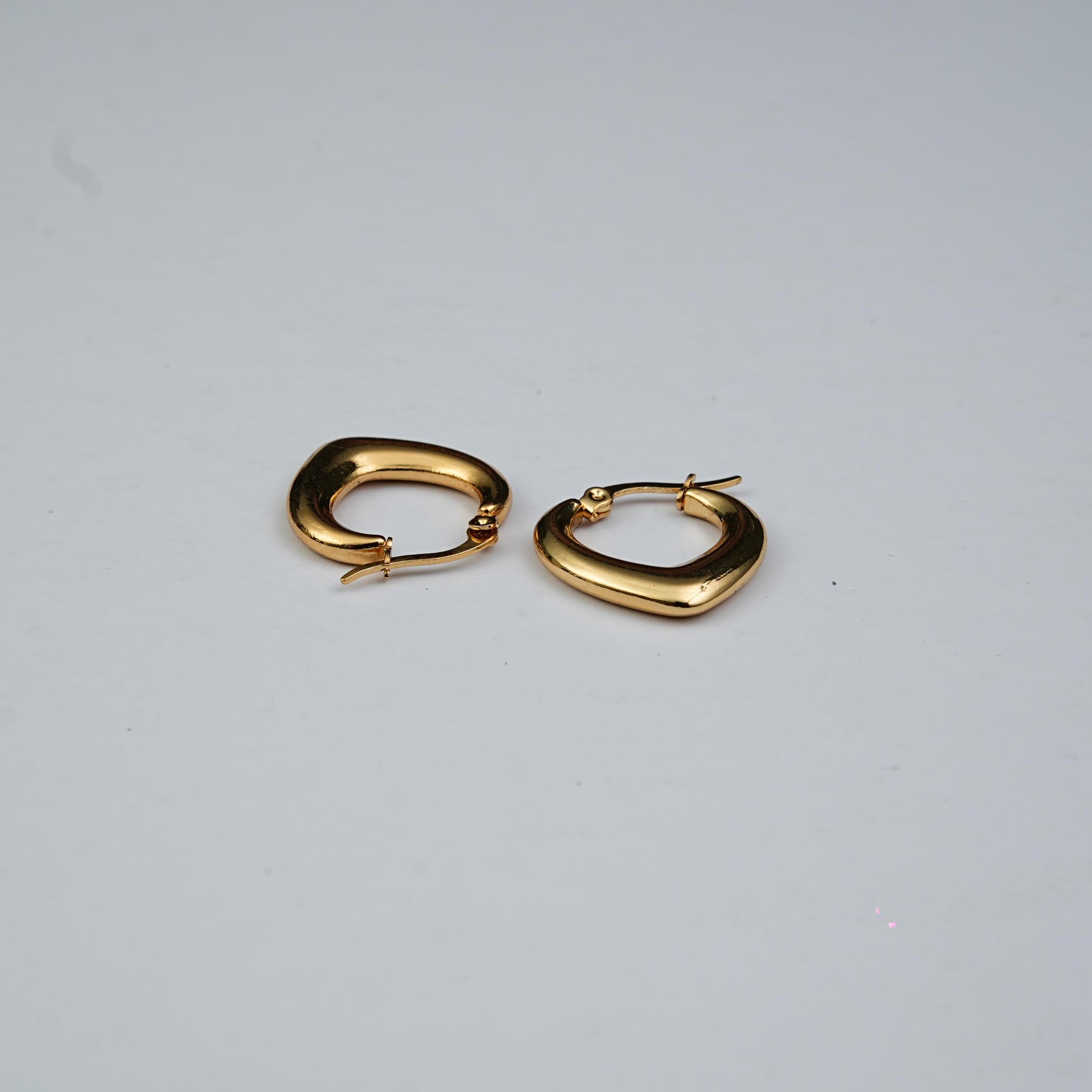 Poise Everyday Heart  Hoops