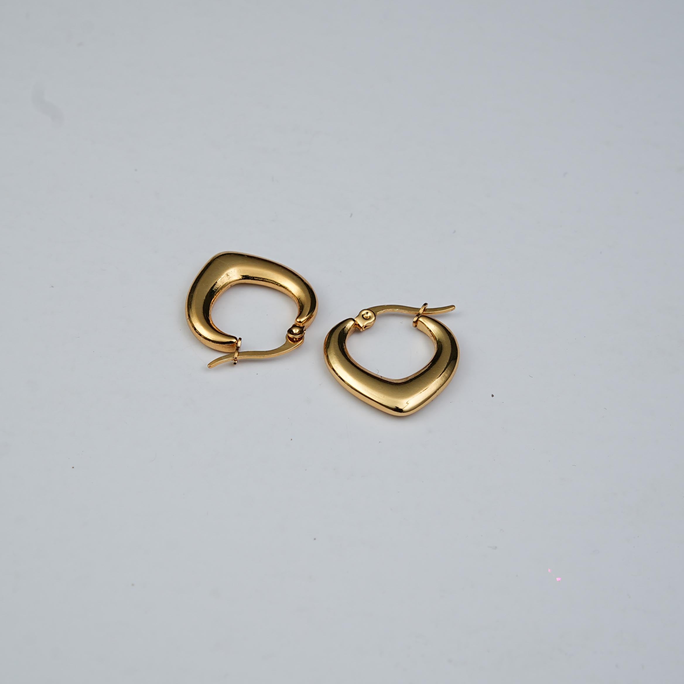 Poise Everyday Heart  Hoops