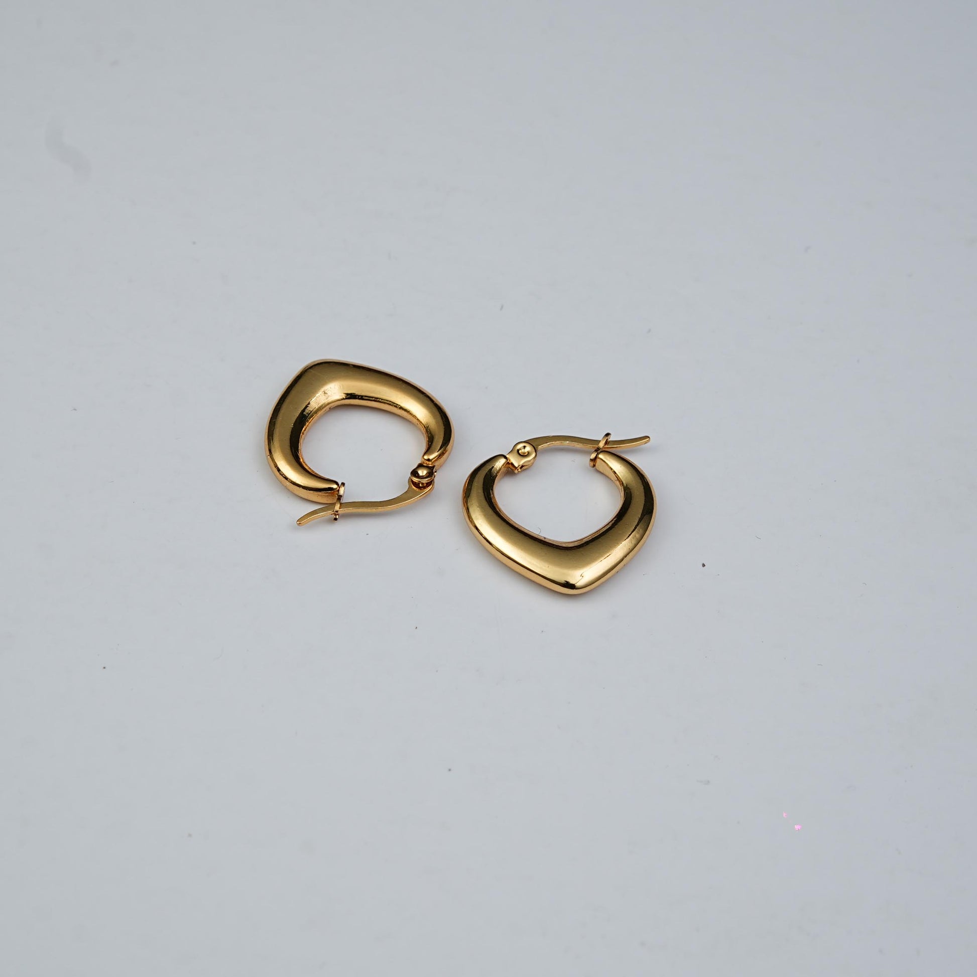 Poise Everyday Heart  Hoops