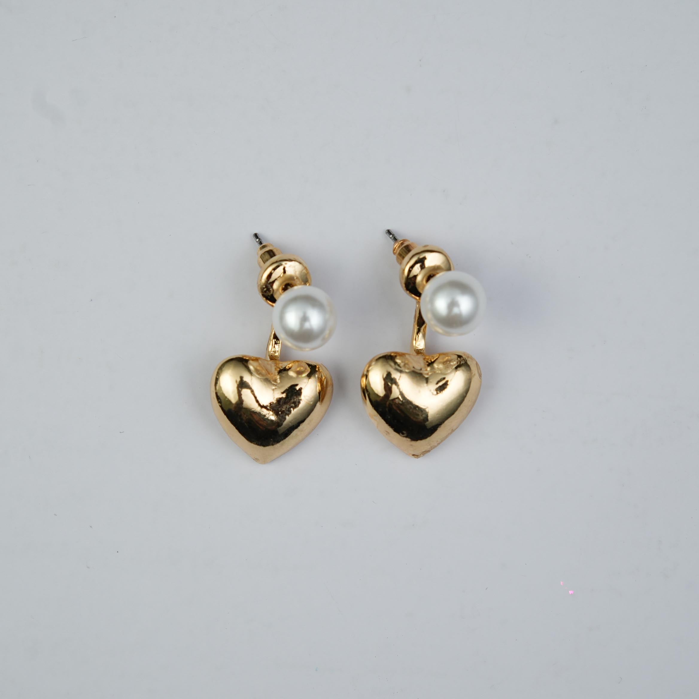 Lustre Pearl drop Heart Studs