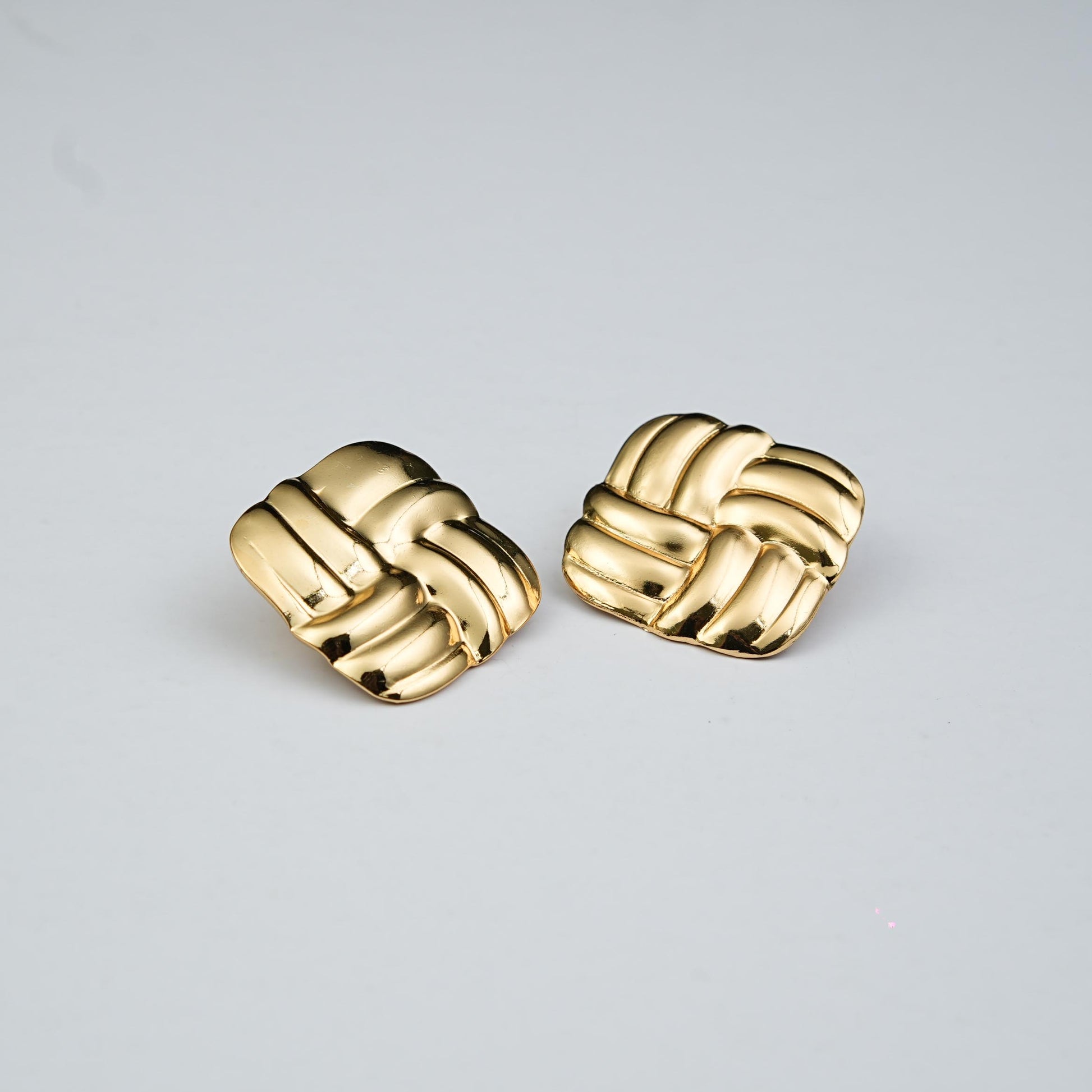 Tide Rippled  Stud earrings